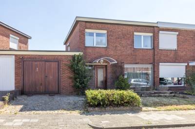 Woning Burgemeester Dr. Geuljansstraat 11 Landgraaf