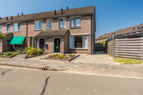 Woning Populierenweg 1 Winschoten