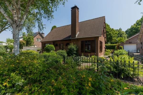 Woning P. de Jongstelaan 5 Strijen