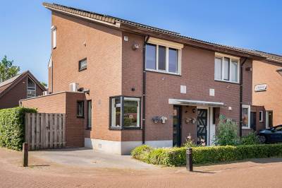 Woning Elsbeen van Baerlestraat 1 Helmond