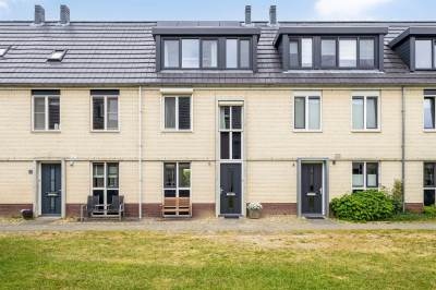 Woning Donjonmuur 6 Houten