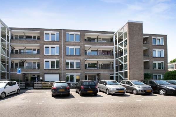 Woning Rembrandtstraat 137a Spijkenisse