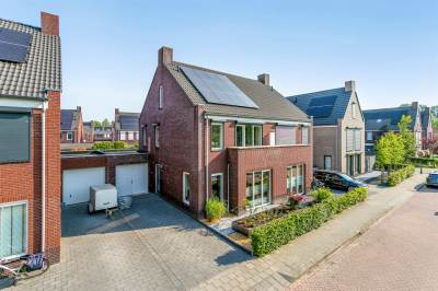 Woning Molenweg 111 Steenbergen (NB)