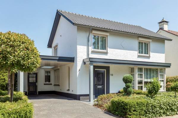 Woning Edmundus van Dintherstraat 19 Heeswijk-Dinther