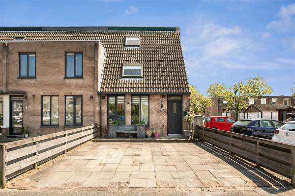 Woning Hogeweg 63 Spijkenisse