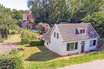 Woning Waaldijk 81 Hurwenen