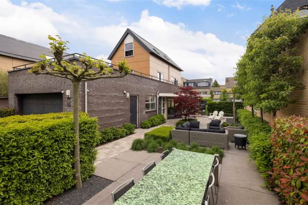 Woning Zwanebloem 14 Hendrik-Ido-Ambacht