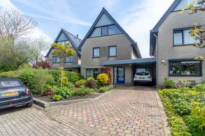 Woning Noordeinde 191a Roelofarendsveen
