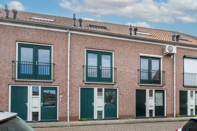 Woning Beneden Molendijk 5 Ooltgensplaat