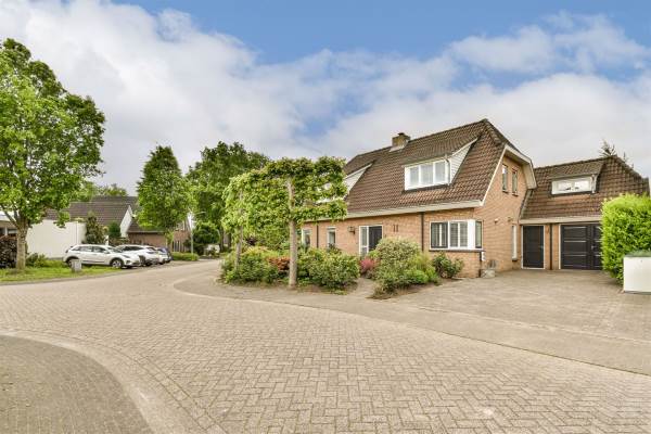 Woning Torenvalk 36 Raalte