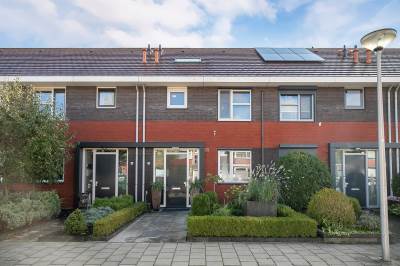 Woning Burg. Mr. H. Popstraat 57 Dinteloord