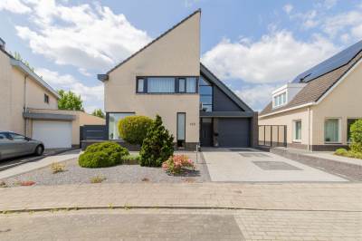 Woning Aronskelk 142 Elsloo (LI)