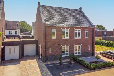Woning Maaszicht 15 Lomm