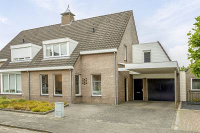 Woning Pastoor van Ervenstraat 48 Ommel