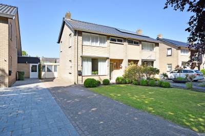 Woning J.D. de Vriesstraat 25 Burgum