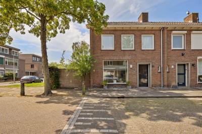 Woning Esdoornlaan 36 Roosendaal