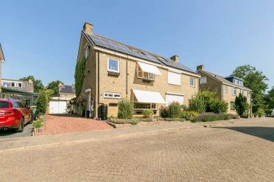 Woning Magnoliastraat 9 Puttershoek