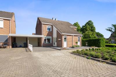 Woning Dominee Otto Veeninglaan 4 Oldebroek