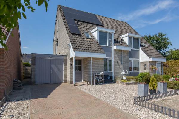 Woning Elzenmaat 7 Azewijn