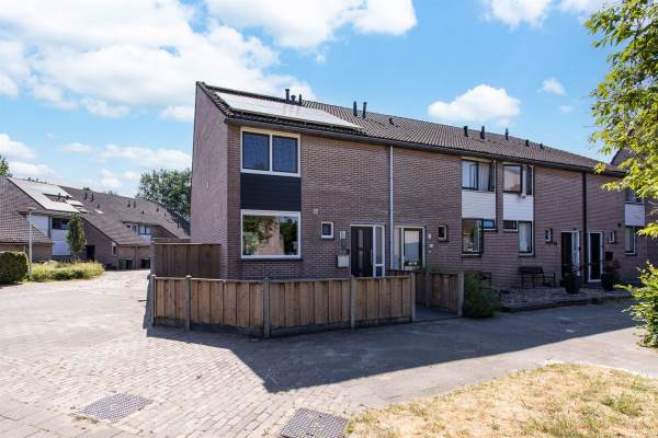 Woning Robert Stolzstraat 86 Hengelo (OV)