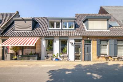 Woning Oostdijk 237 Oud-Beijerland