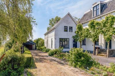 Woning Buren 20 Oosterzee