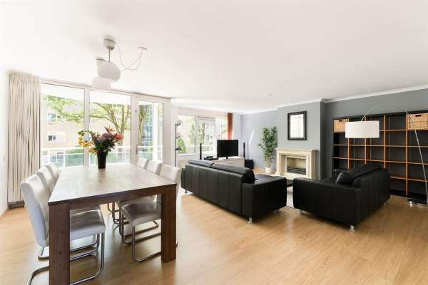 Woning Krooswijkhof 17 Amsterdam