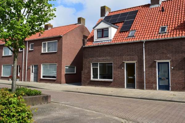 Woning Quarles van Uffordweg 77 Oostburg