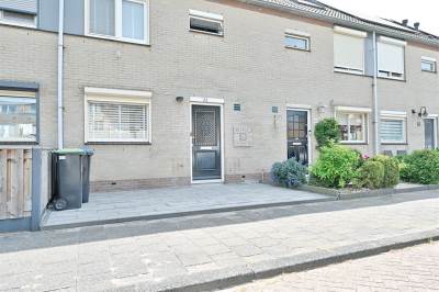 Woning Lizzy Ansinghstraat 35 Spijkenisse