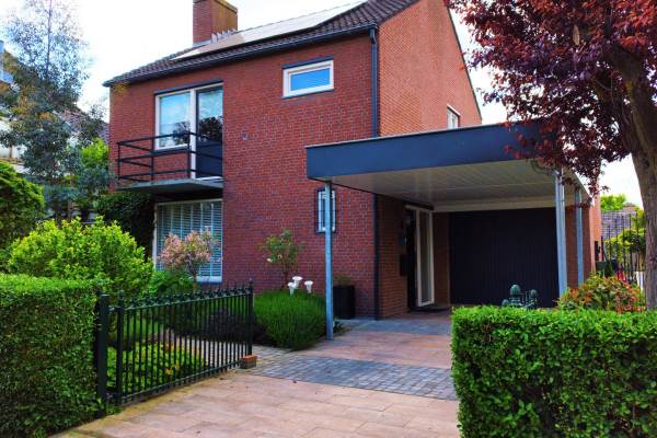 Woning Burgemeester van de Loostraat 1 Berg en Terblijt