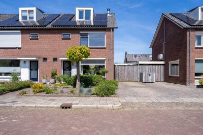 Woning Reuvekamplaan 17 Almelo