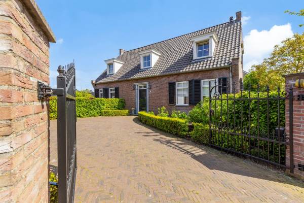 Woning Hortensialaan 2 Halsteren
