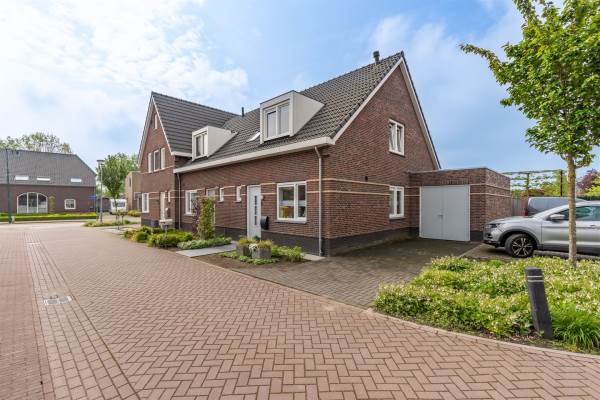Woning Aan de Capelle 5 Rijkevoort