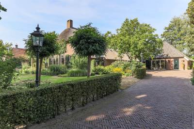 Woning Dorpsstraat 33 Bronneger