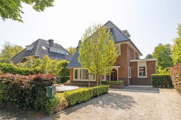 Woning van der Helstlaan 20A Naarden