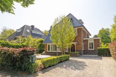 Woning van der Helstlaan 20A Naarden