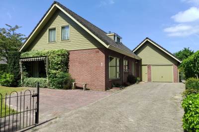 Woning van Royenlaan 1a Vledder