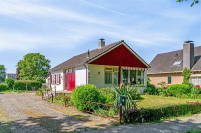 Woning Heuvelstraat 48 Alphen (GE)