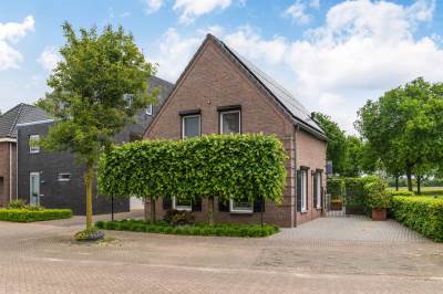 Woning Laurierhaag 2 Oost West en Middelbeers