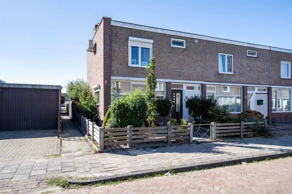 Woning Rhijnvis Feithstraat 16 Hoogezand