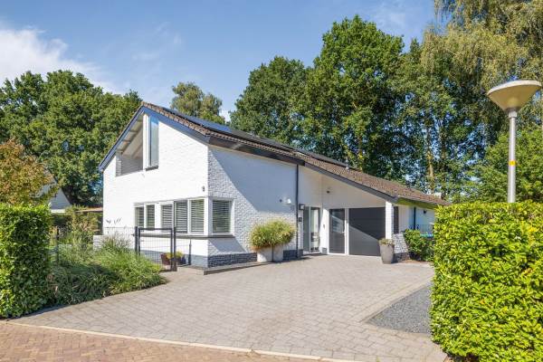 Woning Dr. Albert Schweitzerlaan 9 Bathmen