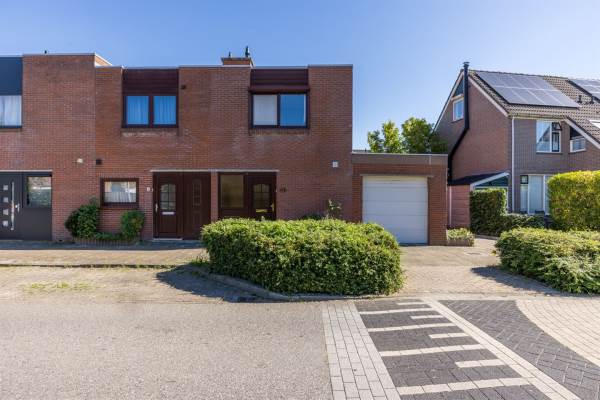 Woning Kastanjelaan 11 Hellevoetsluis