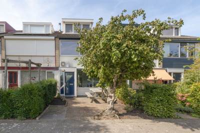 Woning Mr.J.C.Bührmannlaan 105 Weesp