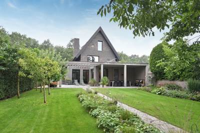 Woning Ericaweg 3 Huizen