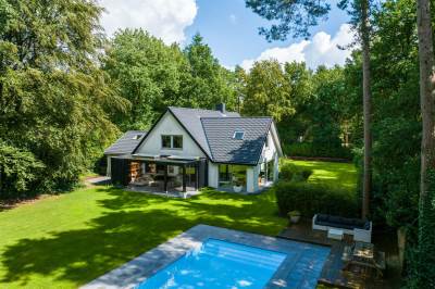 Woning Burgemeester Van der Feltzlaan 13 Epe