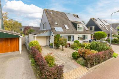 Woning Burg. S. Schagenstraat 16 Oterleek