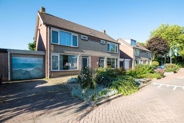 Woning Slingerlandstraat 27 Meerkerk