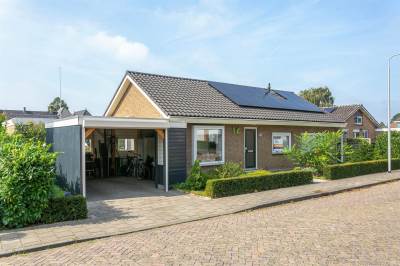 Woning Oranjeplein 50 Klaaswaal