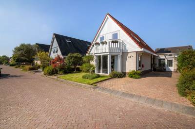 Woning Mienskar 25 Stiens