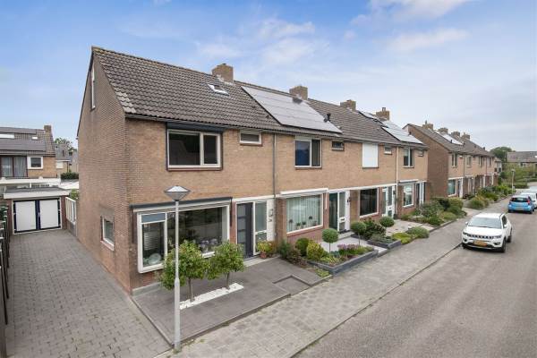 Woning Jasmijnstraat 39 Puttershoek